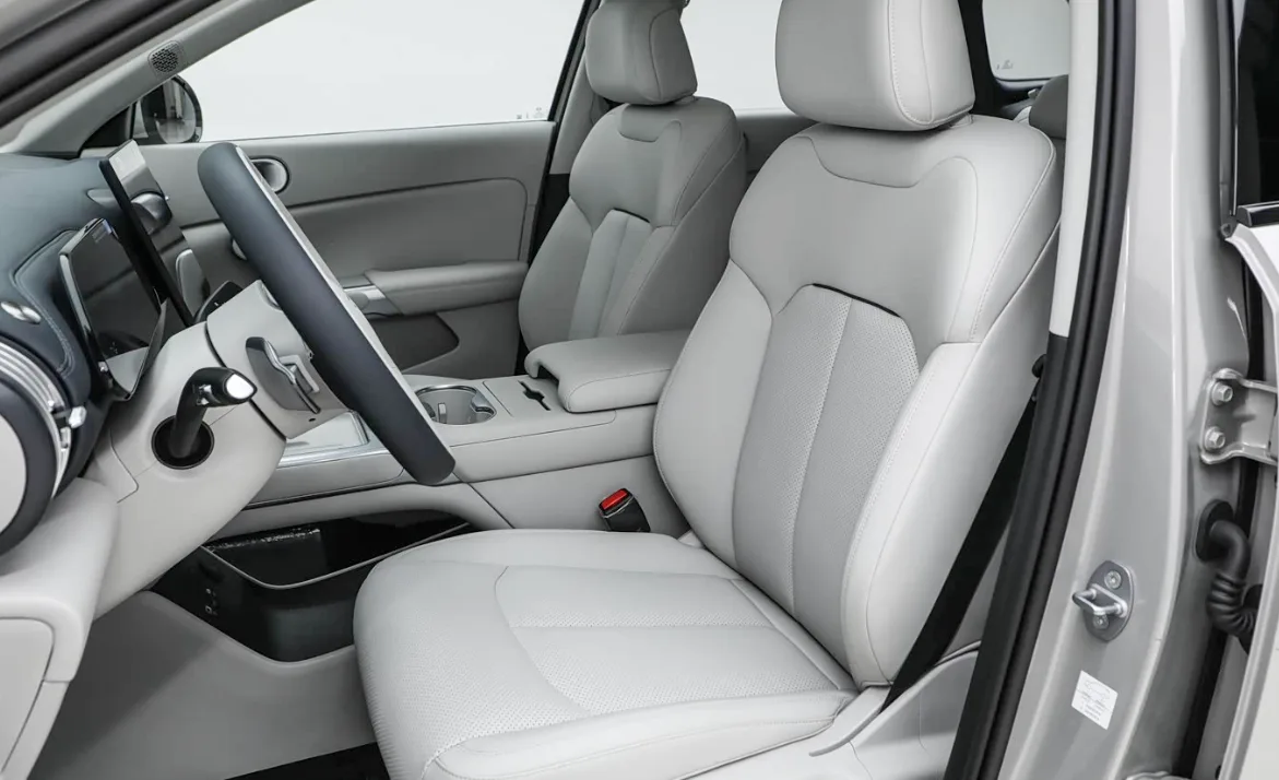 BYD Atto 3 — cabin