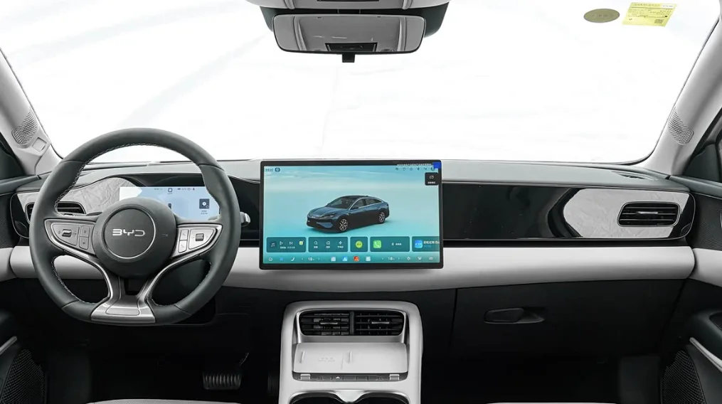 BYD Seal 06 — driving