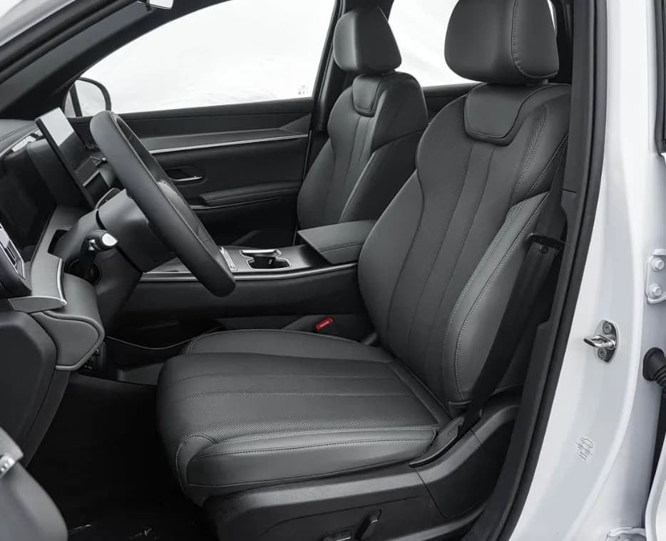 BYD Song Pro DM-i — cabin